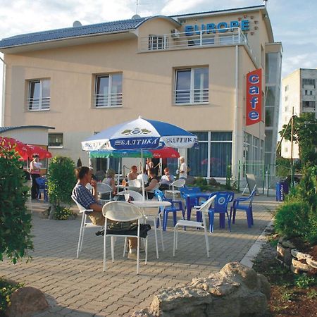 Europe Guesthouse Narva Buitenkant foto