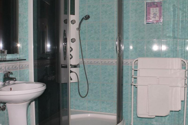 Europe Guesthouse Narva Buitenkant foto