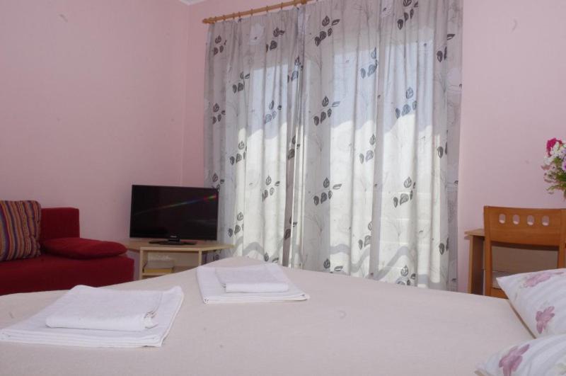 Europe Guesthouse Narva Buitenkant foto